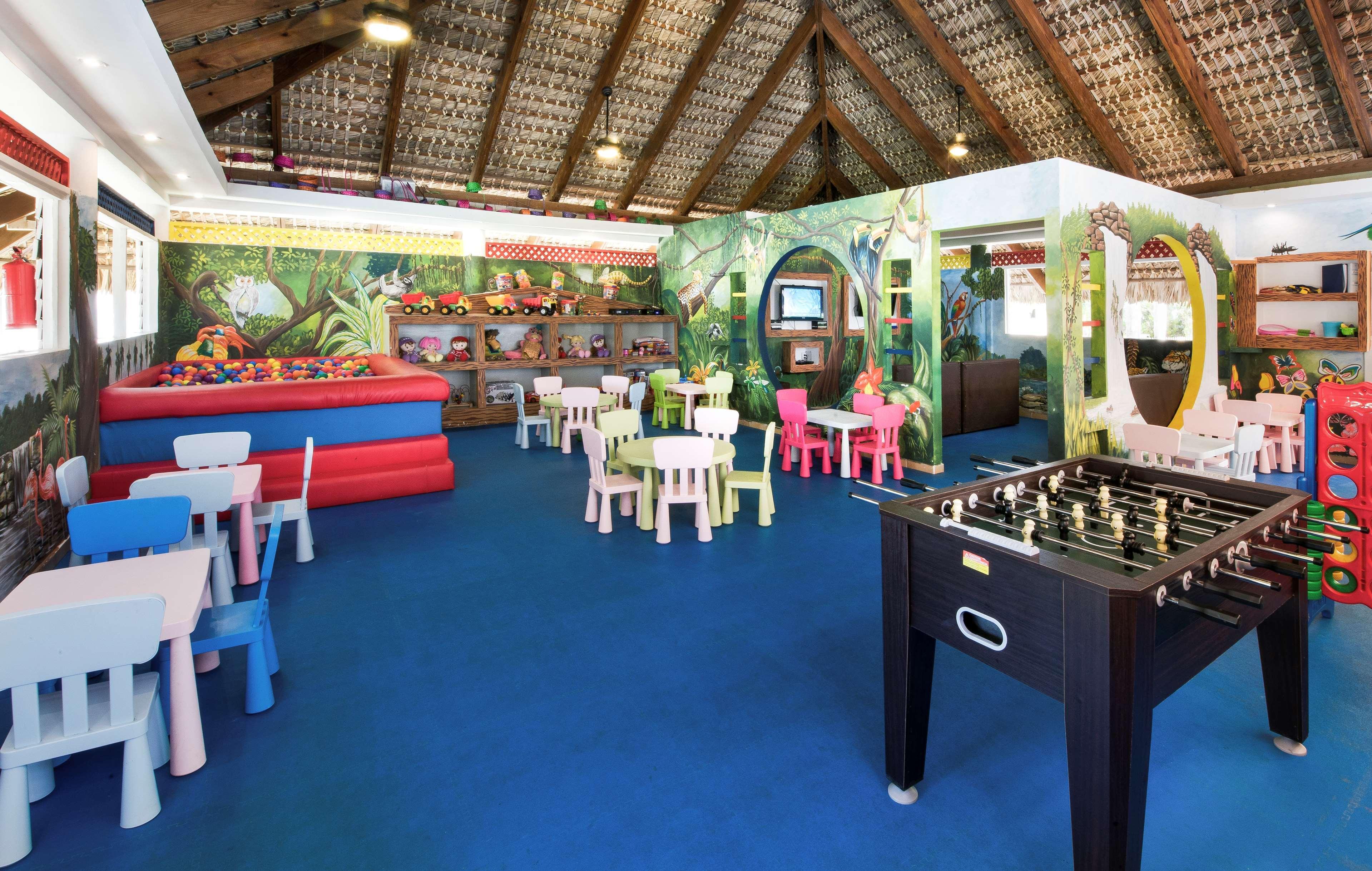 Occidental Punta Cana Exterior photo Club Med's children's club